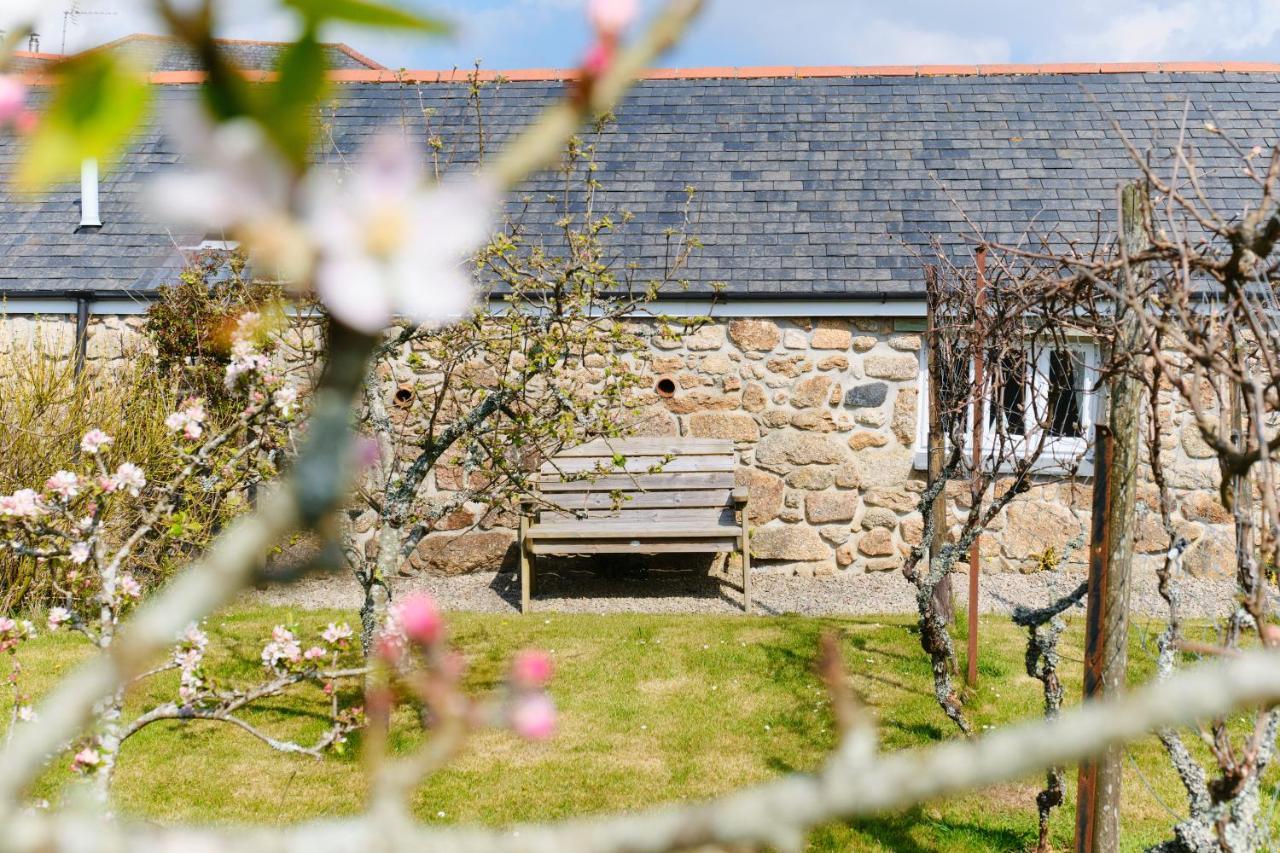 Cobblestone Cottage เพนแซนซ์ ภายนอก รูปภาพ